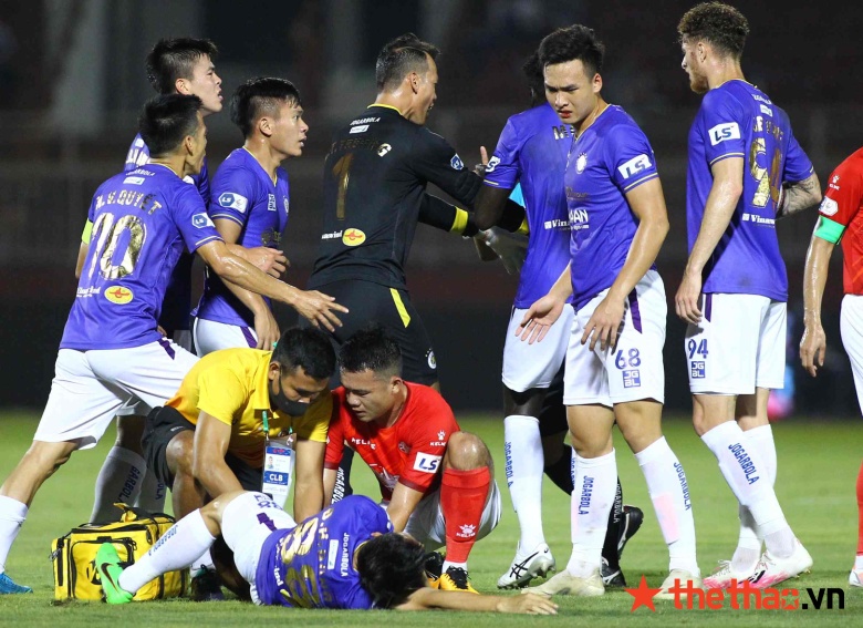 HLV Polking bênh học trò Hoàng Thịnh - Ảnh 3