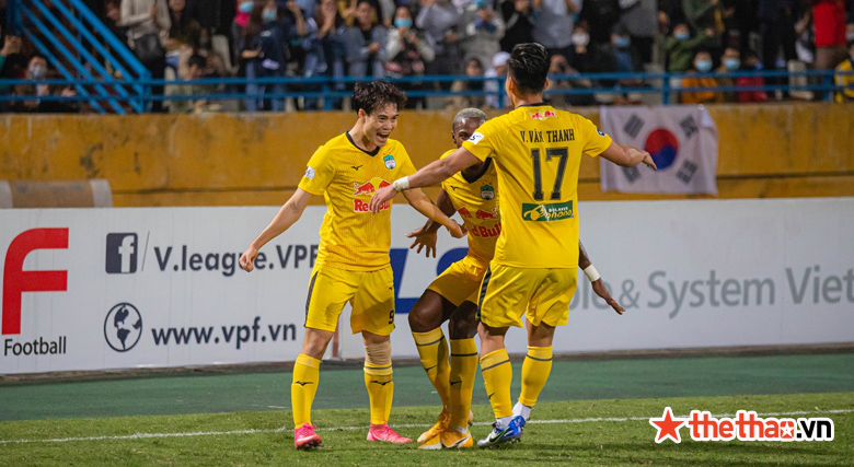 Kiatisak tiết lộ phản ứng của bầu Đức khi HAGL lên ngôi đầu V-League - Ảnh 2