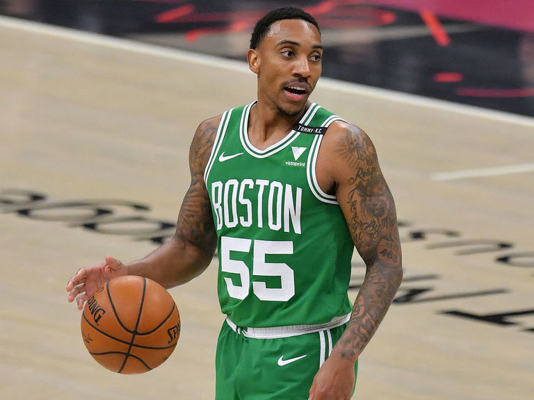 Không chịu ngồi yên, Milwaukee Bucks cũng tham gia vào 'cuộc đua vũ trang' với Lakers và Nets - Ảnh 2