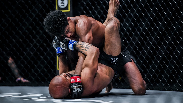 Hai nhà vô địch UFC sảy chân tại ONE: Sự khác biệt về luật làm nên tất cả? - Ảnh 1