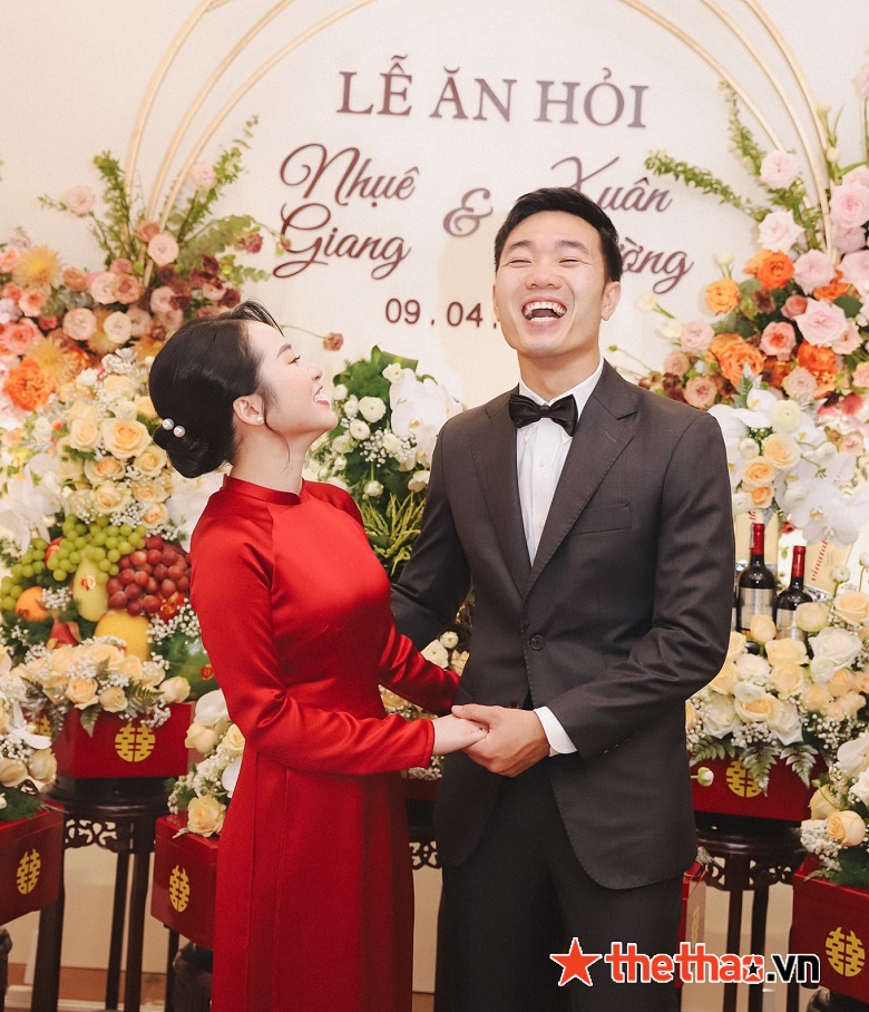 Hé lộ những khoảnh khắc hạnh phúc trong lễ ăn hỏi của Xuân Trường - Nhuệ Giang - Ảnh 3