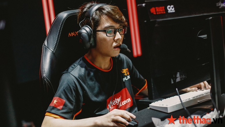 Team Flash chuẩn bị thanh lọc đội hình - Ảnh 1