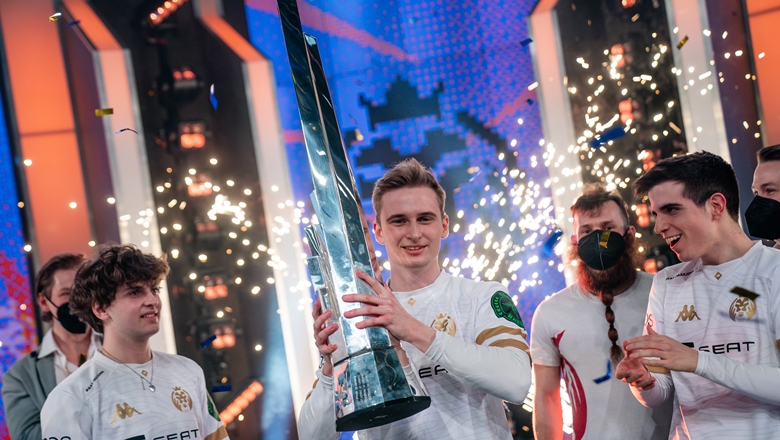 MSI 2021: Top 5 tuyển thủ đường giữa hay nhất - Ảnh 2