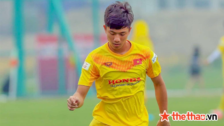 Top 5 cầu thủ nhận lót tay cao nhất lịch sử bóng đá Việt Nam - Ảnh 4