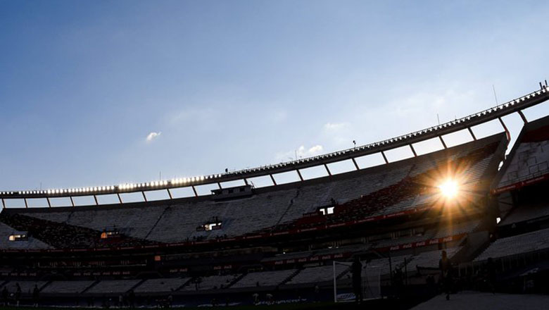 Argentina hoãn toàn bộ hoạt động bóng đá, Copa America 2021 nguy cơ bị hủy bỏ - Ảnh 1