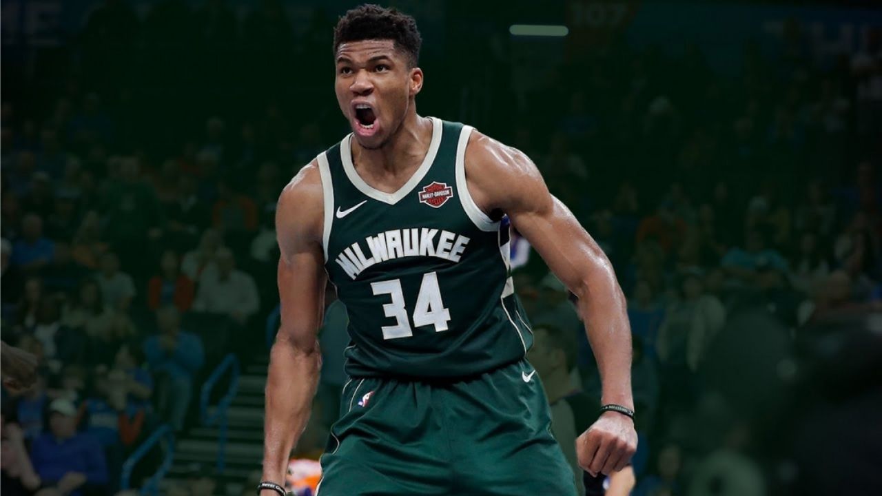 Năm MVP duy nhất trong lịch sử NBA không phải người Mỹ - Ảnh 1