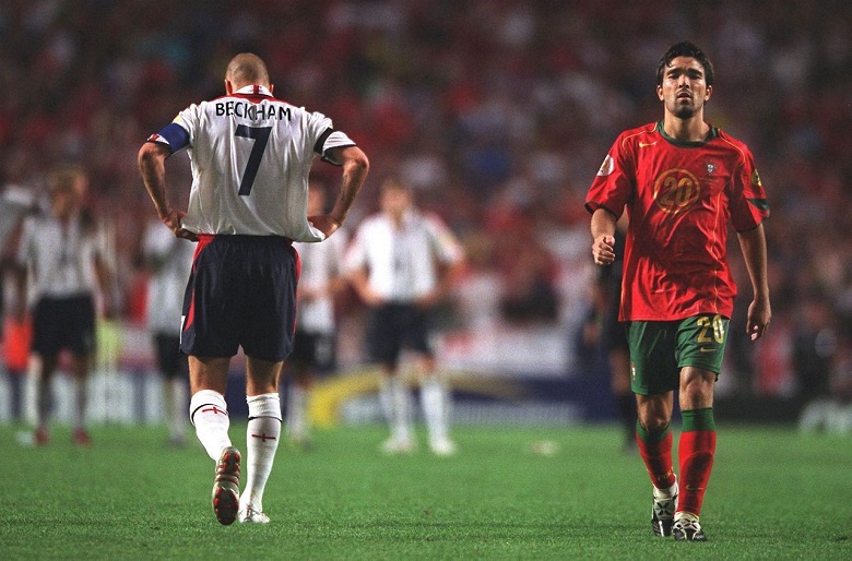 10 khoảnh khắc điên rồ nhất lịch sử EURO: Kiệt tác volley của Van Basten - Ảnh 9