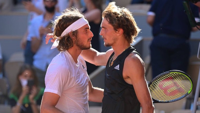 Thắng nghẹt thở Zverev, Tsitsipas lần đầu tiên góp mặt ở chung kết Grand Slam - Ảnh 2