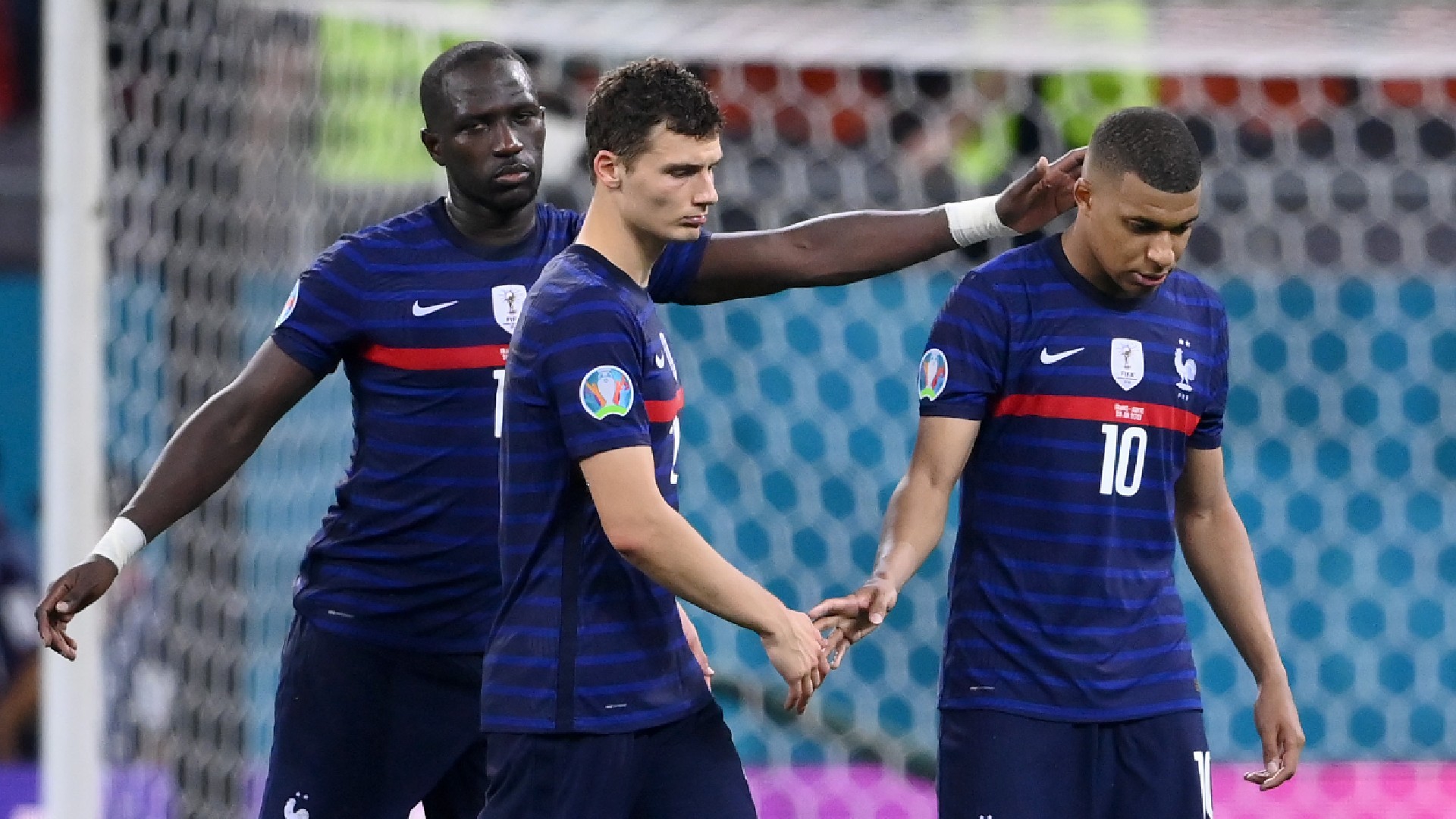 Pháp, Mbappe và trò đùa của quả bóng - Ảnh 2