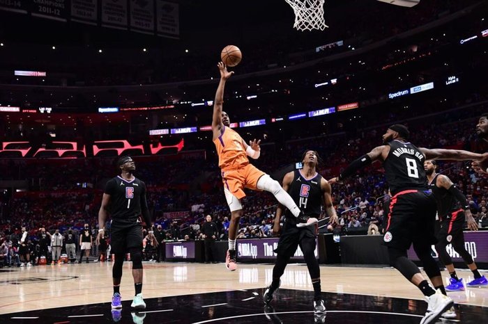 Chris Paul sung sức trở lại, Phoenix Suns hủy diệt LA Clippers - Ảnh 1