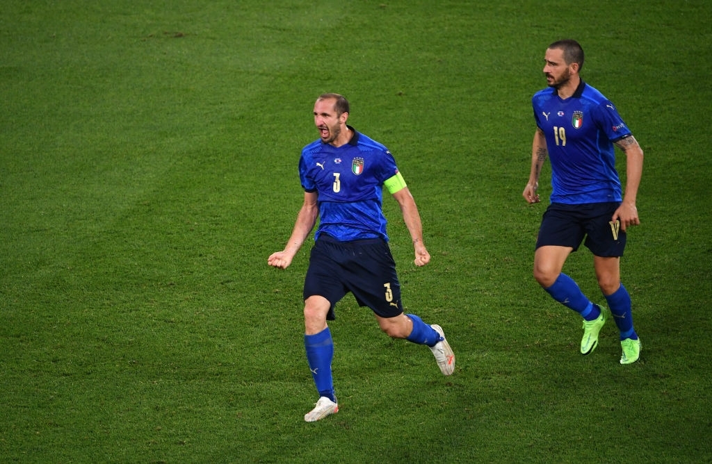 Cặp trung vệ bí thuật của Italia - Ảnh 3
