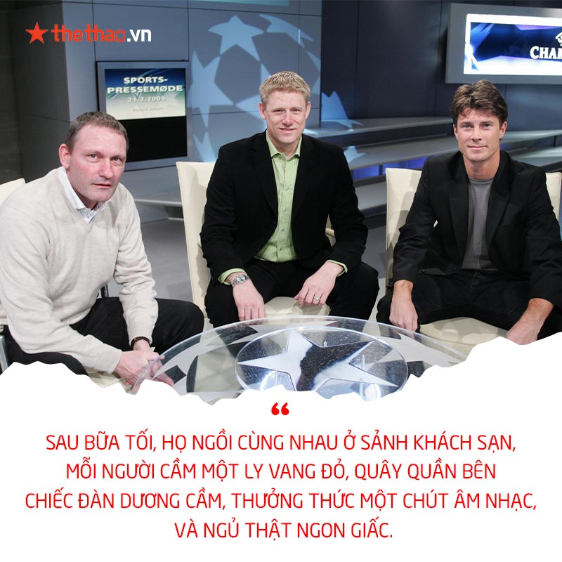 Ly vang đỏ trong tiếng dương cầm - Ảnh 2