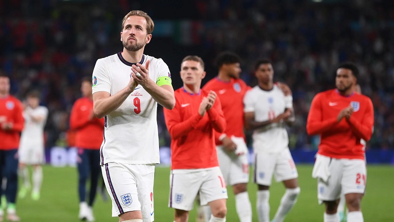 Anh ‘chấp’ Italia Harry Kane trong 120 phút chung kết EURO 2021 XU HƯỚNG 24/7 - TIN TỨC 24H anh chap italia harry kane trong 120 phut chung ket euro 2021 21352 Anh ‘chấp’ Italia Harry Kane trong 120 phút chung kết EURO 2021 - Ảnh 1