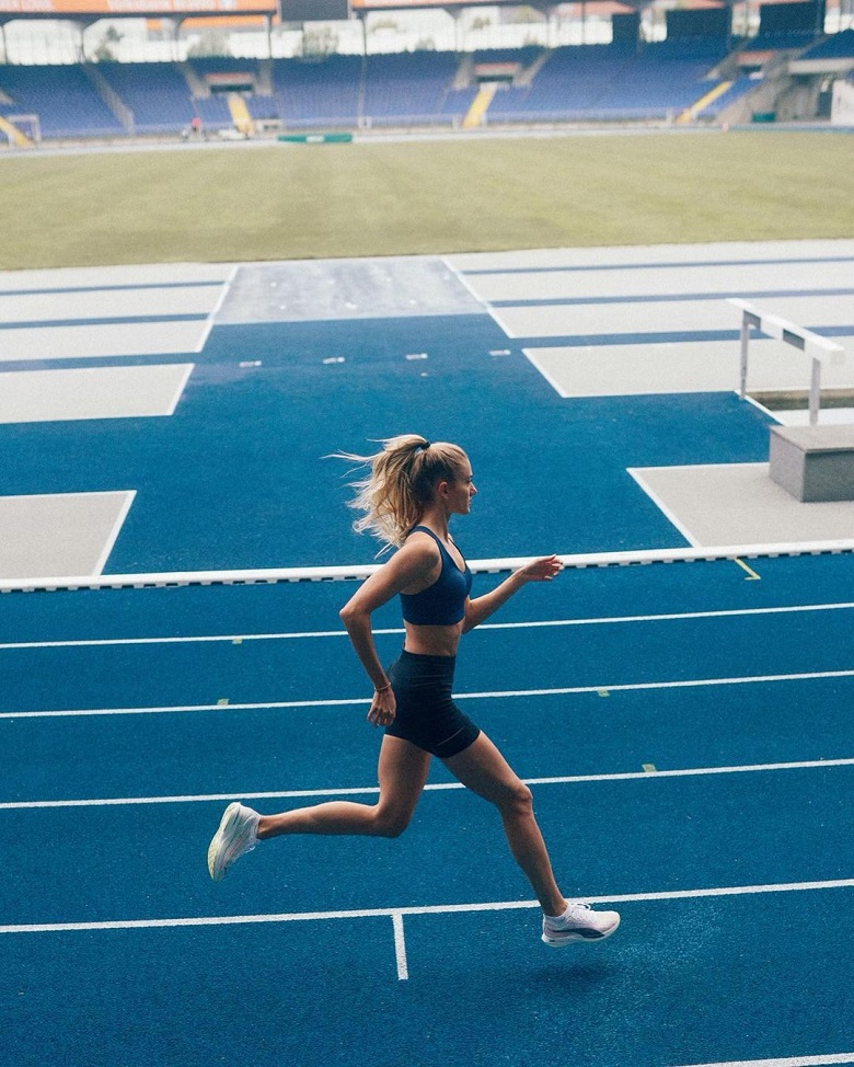 Nữ VĐV quyến rũ nhất hành tinh sẵn sàng 'tỏa nắng' trên đường chạy Olympic Tokyo - Ảnh 5
