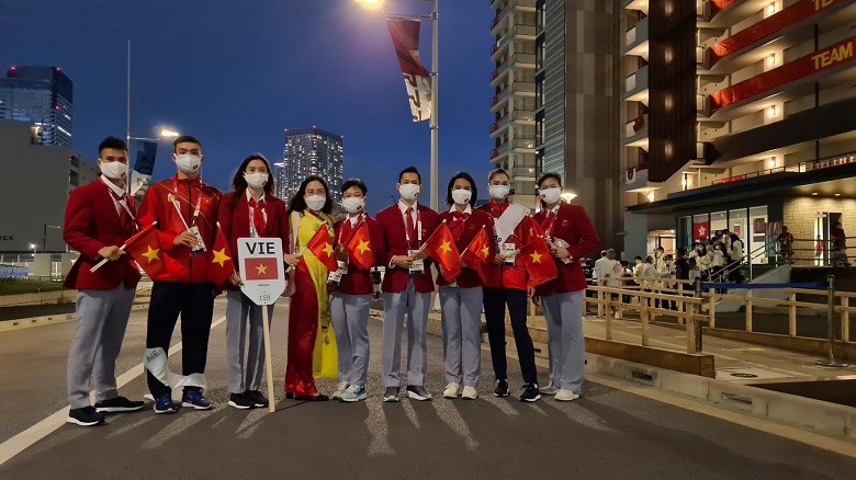 Chùm ảnh: Đoàn thể thao Việt Nam dự lễ khai mại Olympic Tokyo 2021 - Ảnh 5