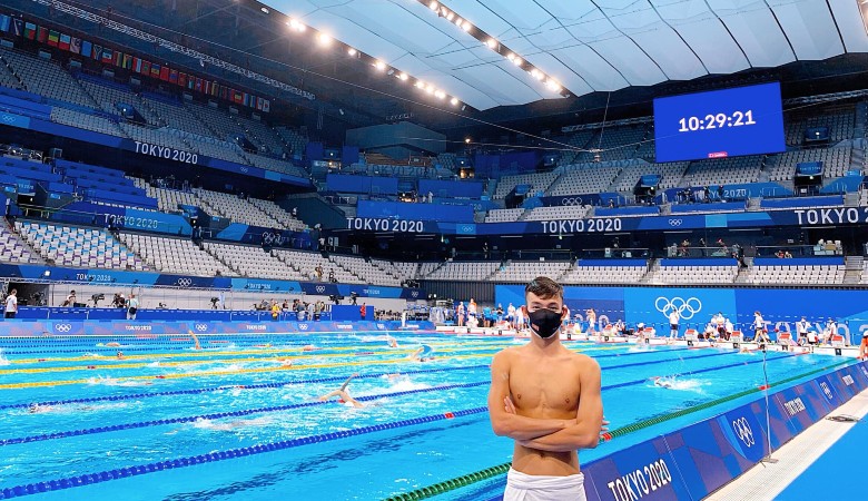 Bơi lội Olympic Tokyo 2021: Huy Hoàng khoe thân hình 6 múi trước ngày thi đấu - Ảnh 2