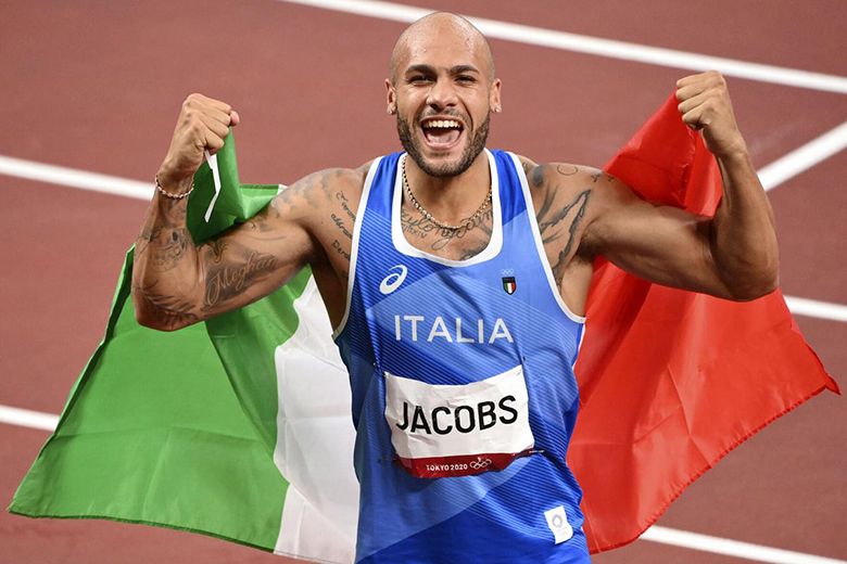 'Vua tốc độ' Marcell Jabobs công bố cưới vợ sau tấm HCV 100m nam Olympic Tokyo 2021 - Ảnh 2