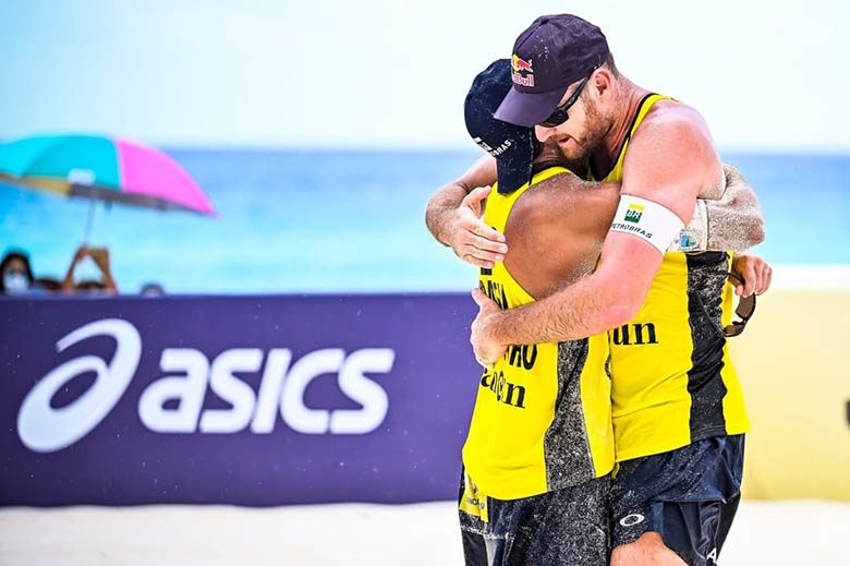 Bóng chuyền bãi biển Brazil tan đàn xẻ nghé sau Olympic Tokyo - Ảnh 2