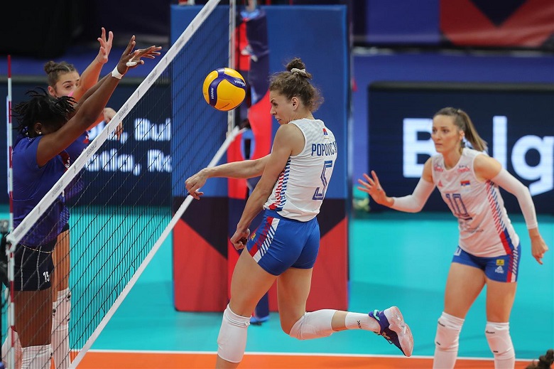 Tứ kết giải bóng chuyền nữ vô địch châu Âu 2021: Serbia, Italia đại thắng - Ảnh 1