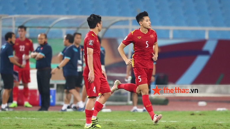 TRỰC TIẾP Việt Nam 0-1 Úc: Hồng Duy bỏ lỡ cơ hội - Ảnh 13