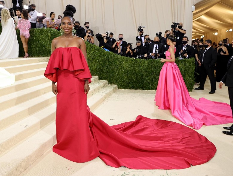 Naomi Osaka khoe kiểu tóc cực dị, Serena Williams diện nguyên cây Gucci tại Met Gala 2021 - Ảnh 7