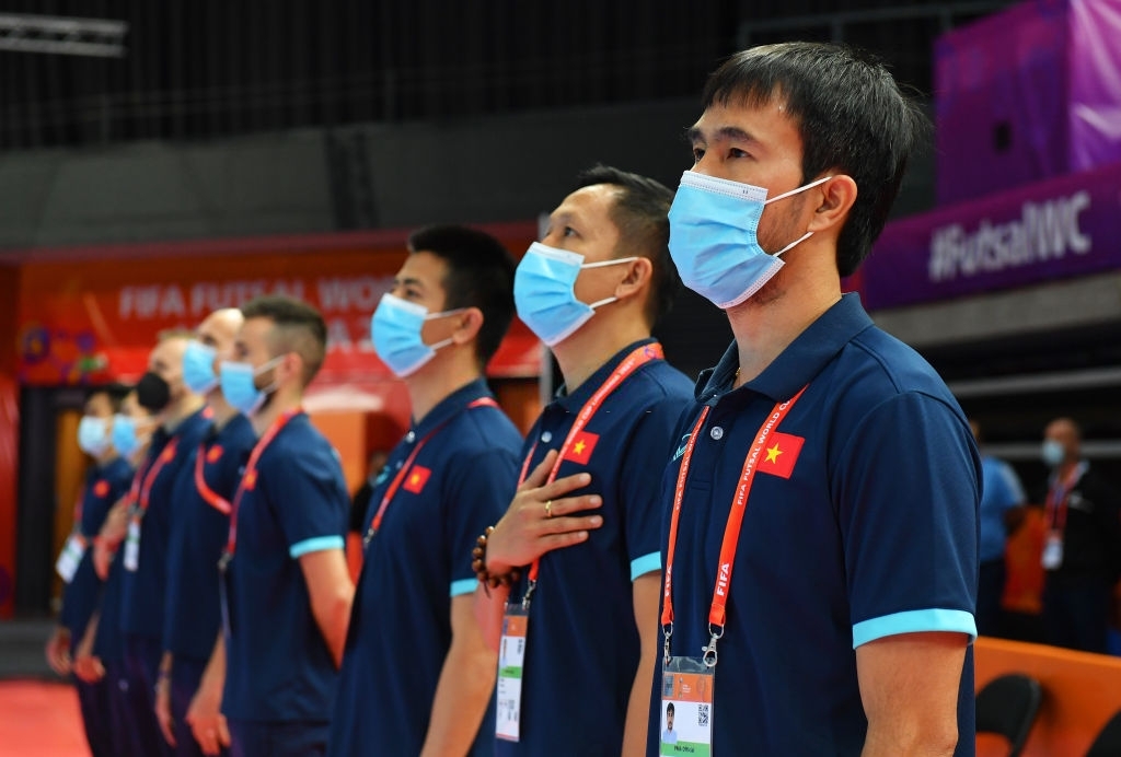 Tại sao HLV Phạm Minh Giang vắng mặt ở trận Futsal Việt Nam vs Nga? - Ảnh 1