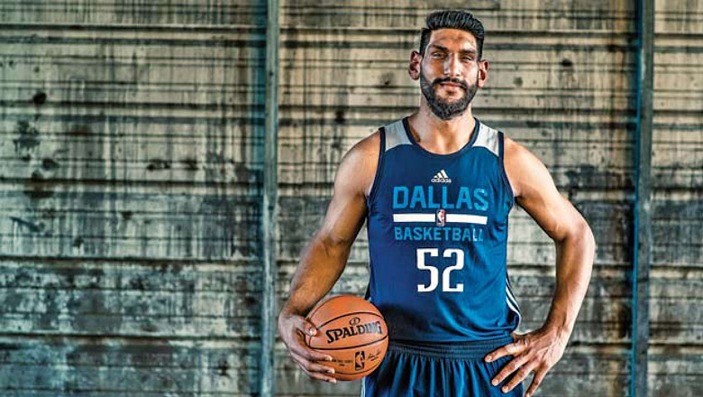 Cựu cầu thủ NBA rẽ ngang sang đấu vật chuyên nghiệp - Ảnh 1