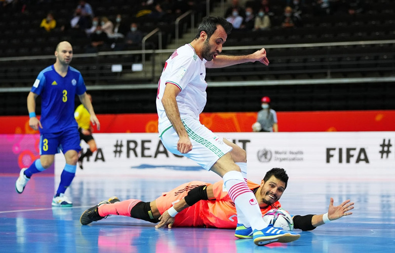 Iran thua ngược Kazakhstan, châu Á sạch bóng tại Futsal World Cup 2021 - Ảnh 1