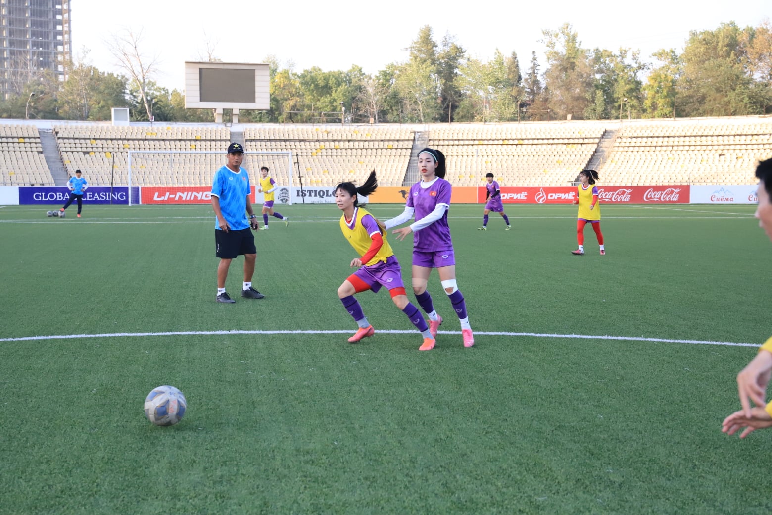 TRỰC TIẾP ĐT nữ Việt Nam - Tajikistan, vòng loại Asian Cup nữ, 20h00 ngày 29/9 - Ảnh 10