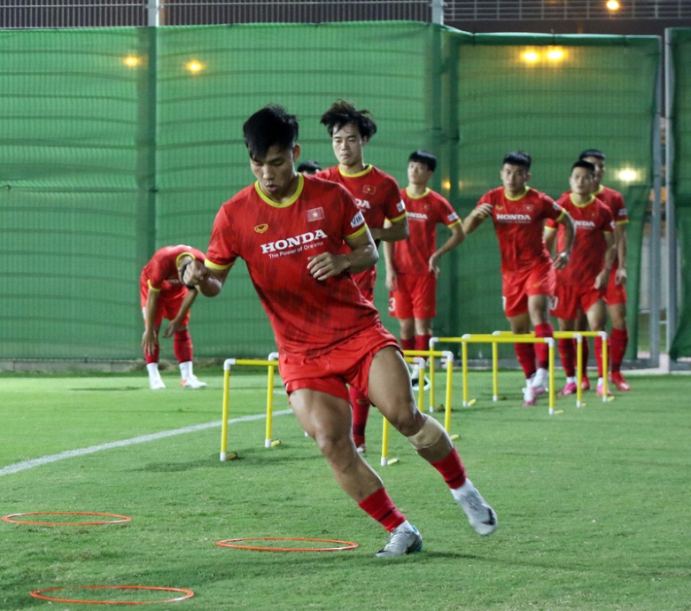 Văn Thanh tái xuất, nuốt trọn giáo án ở buổi tập của ĐT Việt Nam - Ảnh 3