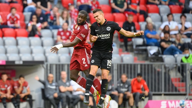 Video highlight Bayern Munich vs Frankfurt: Thua đau vì ‘bom tấn’ Upamecano - Ảnh 1