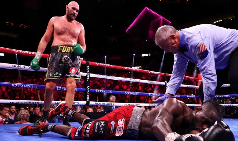 Tyson Fury hạ gục Deontay Wilder ở hiệp 11, khẳng định vị thế vua Boxing - Ảnh 2