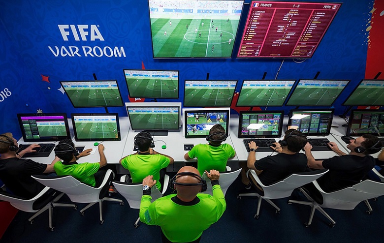 Arsene Wenger: ‘VAR vẫn còn 3% sai số’ - Ảnh 3