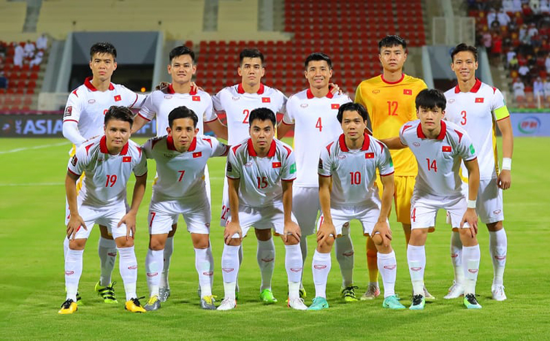 Tiến Linh lọt danh sách bầu chọn cầu thủ hay nhất tháng 10 VL World Cup 2022 khu vực châu Á - Ảnh 2