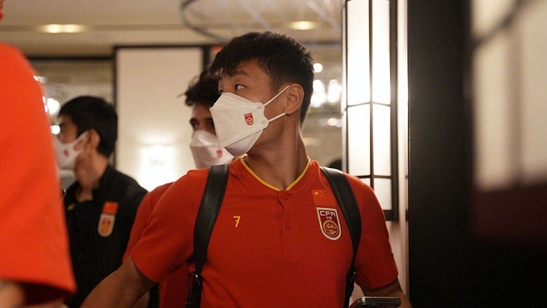 ĐT Trung Quốc về nhà sau 48 ngày khổ luyện ở Tây Á để thắng ĐT Việt Nam - Ảnh 1