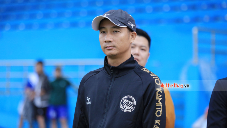 HLV Lê Quốc Vượng: Hòa Bình hướng đến mô hình bóng đá chuyên nghiệp chứ không ăn xổi - Ảnh 1