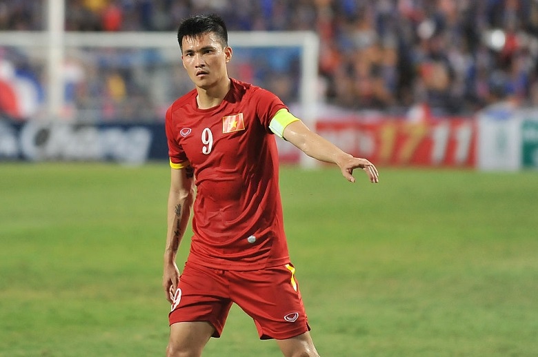 Những vụ quay xe đình đám của bóng đá Việt - Ảnh 3