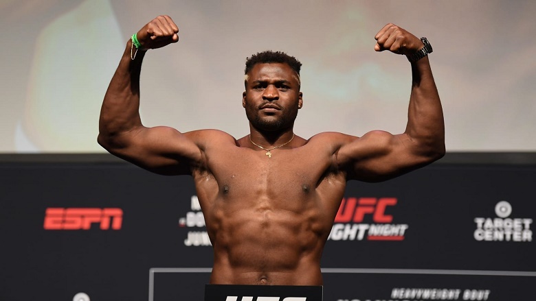 Vì đâu mà Francis Ngannou muốn bỏ MMA để đến với Quyền Anh? - Ảnh 1
