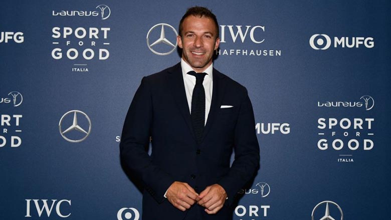 Del Piero, Vieri trở thành HLV ở châu Âu - Ảnh 1