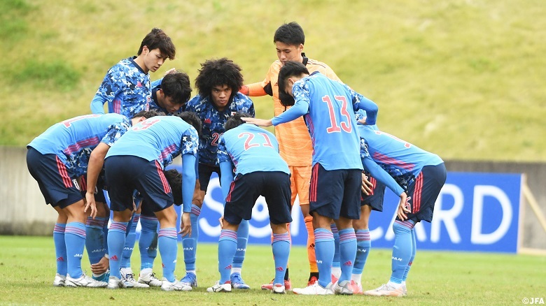 U23 Nhật Bản đè bẹp Hồng Kông 4-0, chính thức giành vé đến VCK U23 châu Á 2022 - Ảnh 2