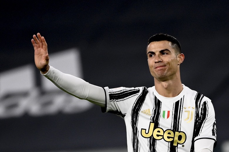 Evra: 'Ronaldo luôn là vật tế thần cho mỗi trận thua của Juventus' - Ảnh 1