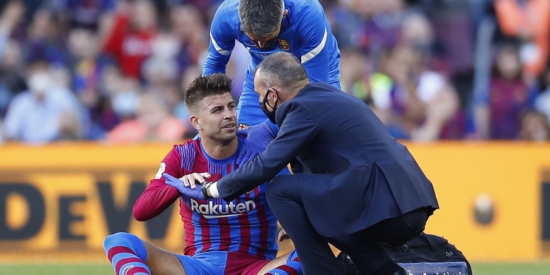 Sau Aguero, Barcelona mất thêm Pique vì chấn thương - Ảnh 1