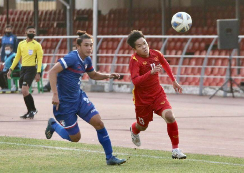 HLV Dương Hồng Sơn: Tôi ấn tượng với hai cầu thủ của U23 Việt Nam - Ảnh 1