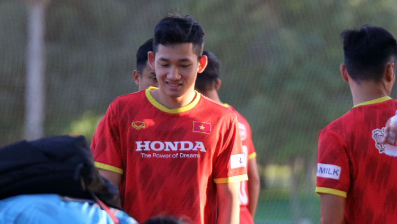 HLV Dương Hồng Sơn: Tôi ấn tượng với hai cầu thủ của U23 Việt Nam - Ảnh 2