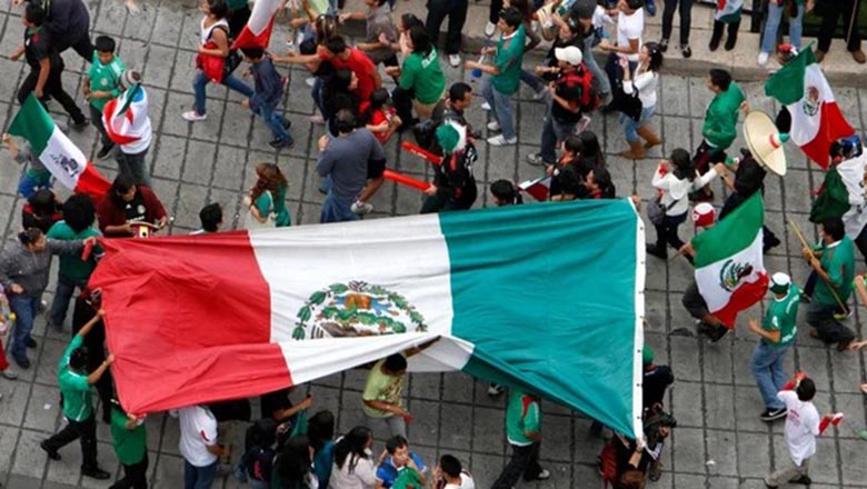 FIFA cấm Mexico 2 trận không khán giả vì… bài hát 10 năm trước - Ảnh 2