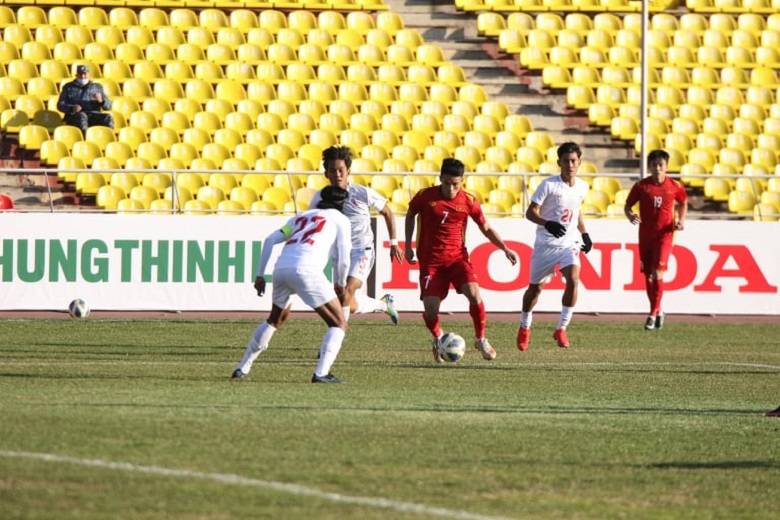 TRỰC TIẾP U23 Việt Nam 0-0 U23 Myanmar: Thế trận nhạt nhòa - Ảnh 6
