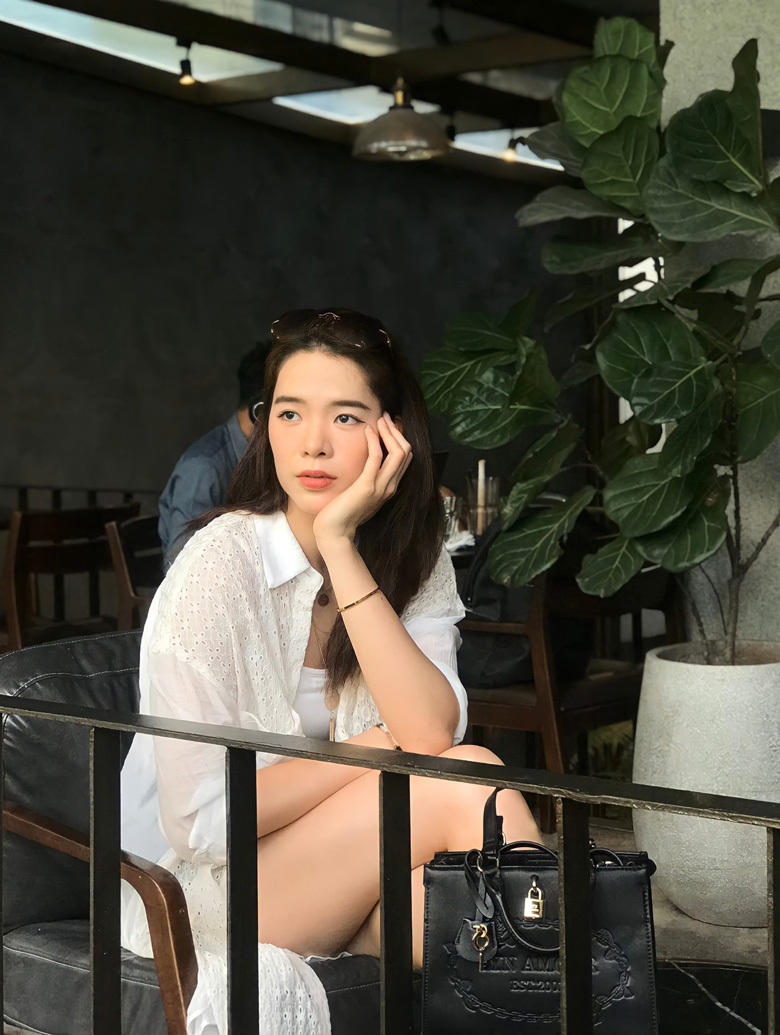 Ngắm vẻ đẹp hút hồn của Hoa khôi bóng chuyền Thanh Thúy - Ảnh 13