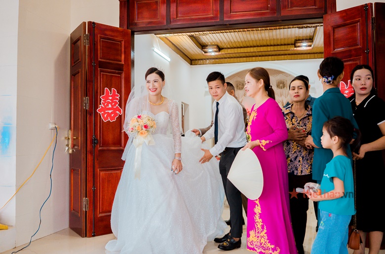 Ngắm ảnh cưới đẹp lung linh của chủ công Võ Thị Hiền - Ảnh 2