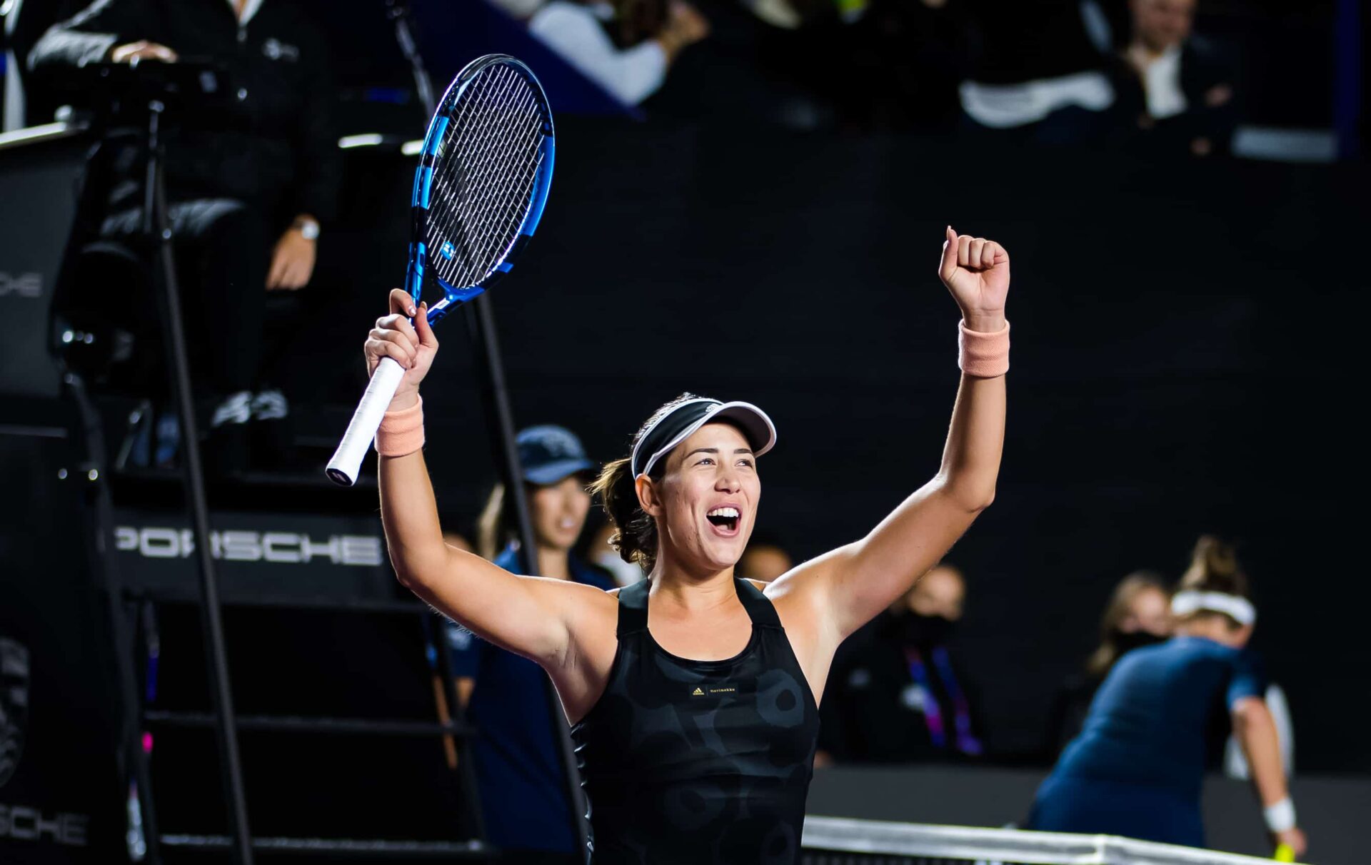 Đánh bại Kontaveit, Muguruza vô địch WTA Finals - Ảnh 2