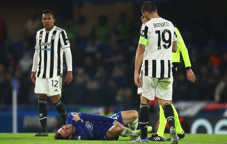 Hậu vệ trái số 1 của Chelsea nguy cơ nghỉ hết mùa vì đứt dây chằng - Ảnh 1